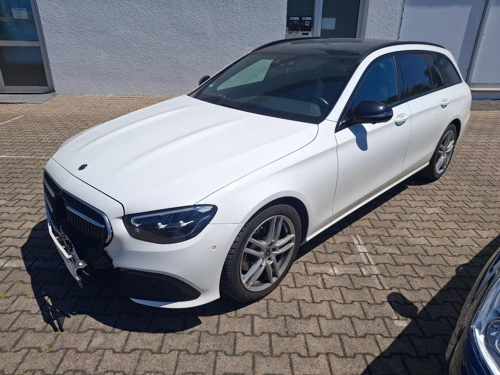 Mercedes-Benz E 220 E T-Modell E 220 d, Mild Hyb.
