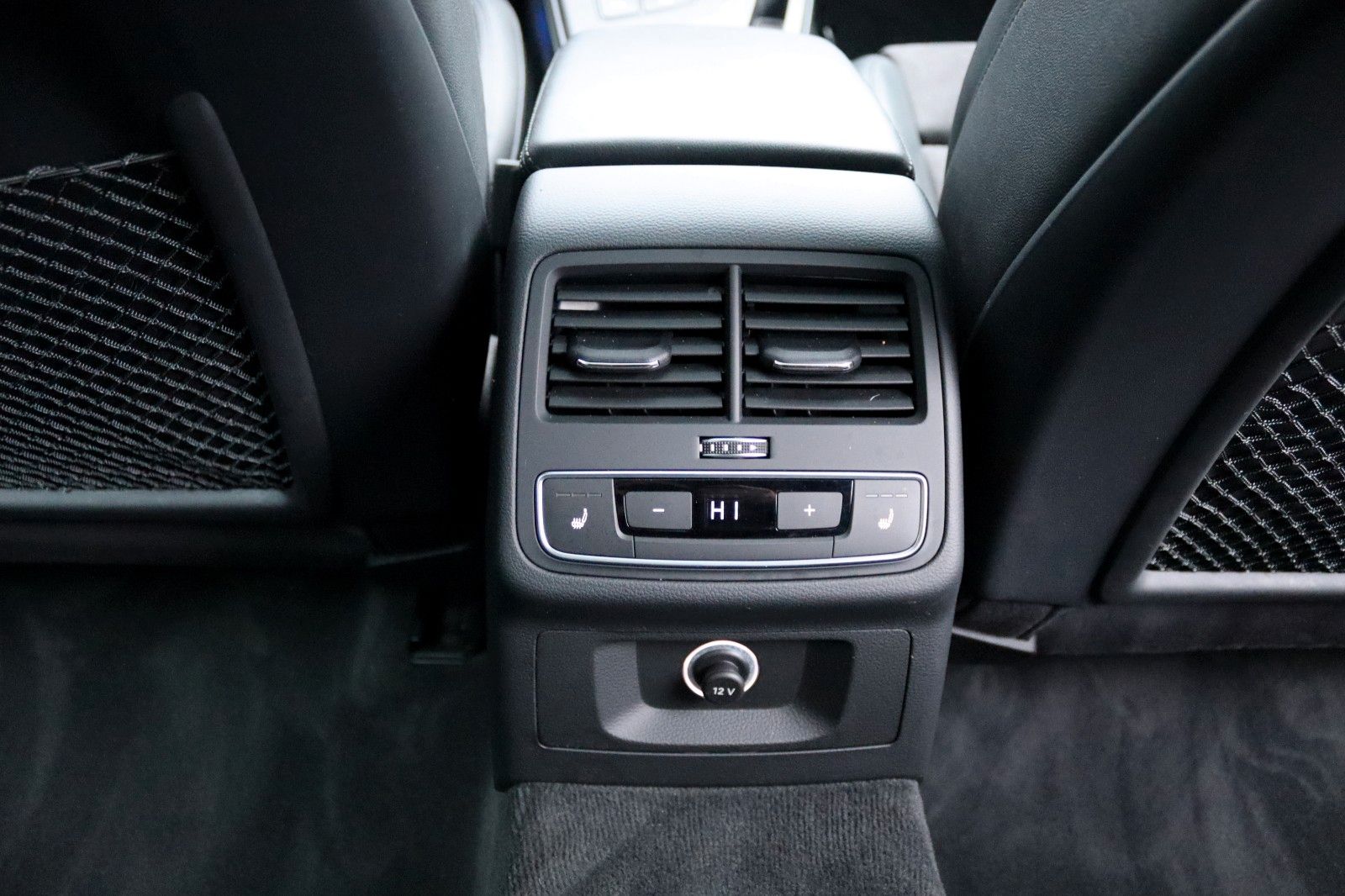 Fahrzeugabbildung Audi A4 ALLROAD 3.0 TDI quattro  B&O HUD PANO VOLL  !