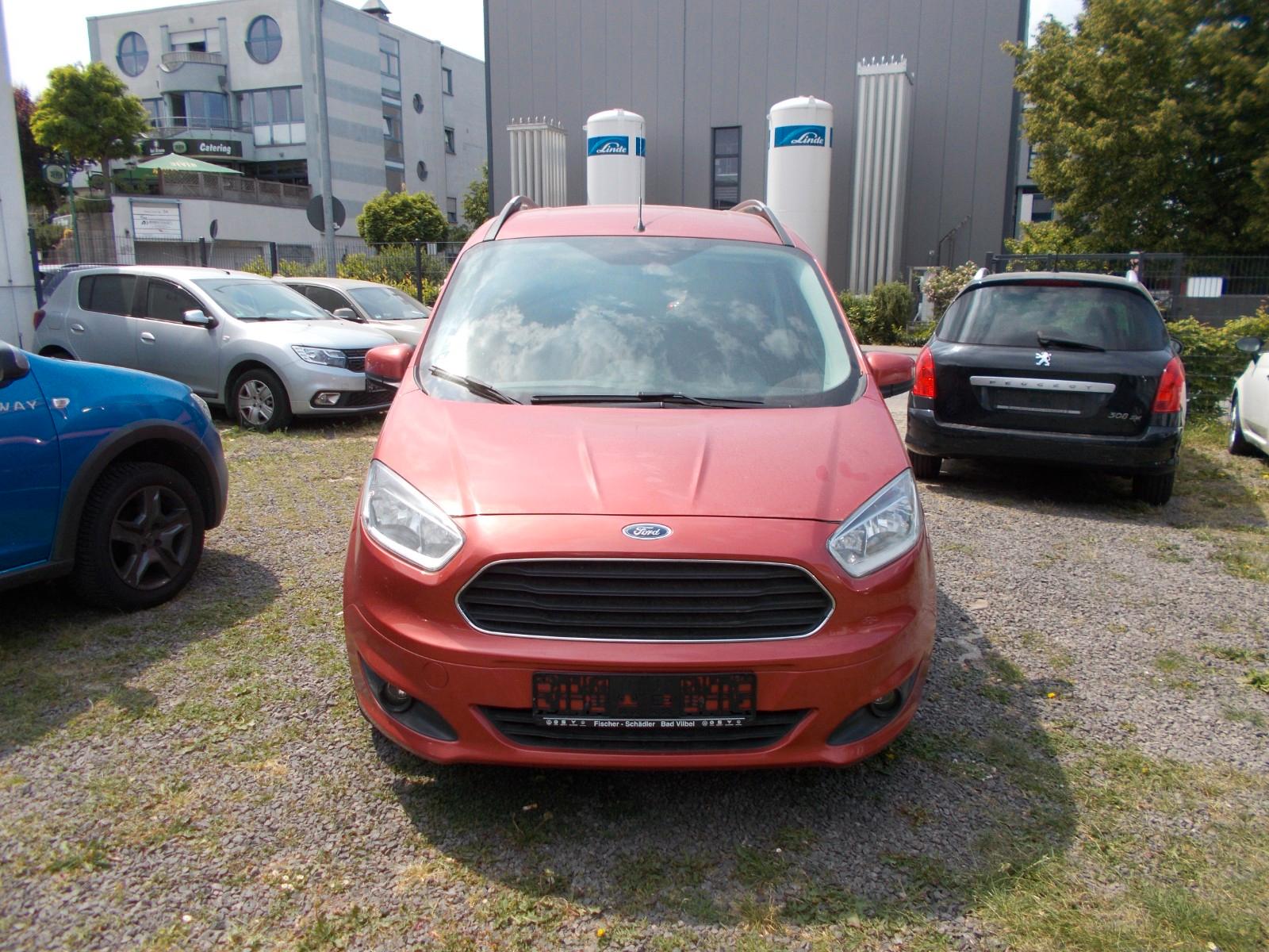Ford Tourneo Courier Titanium