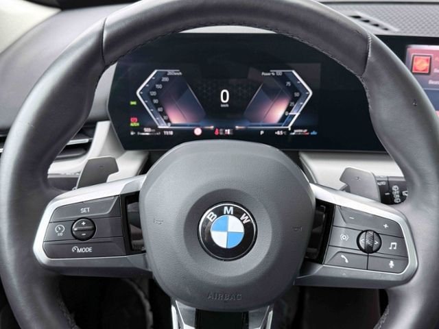 BMW X1 xDrive Panorama Sportsitz AHK adap.LED Drivin foto 9