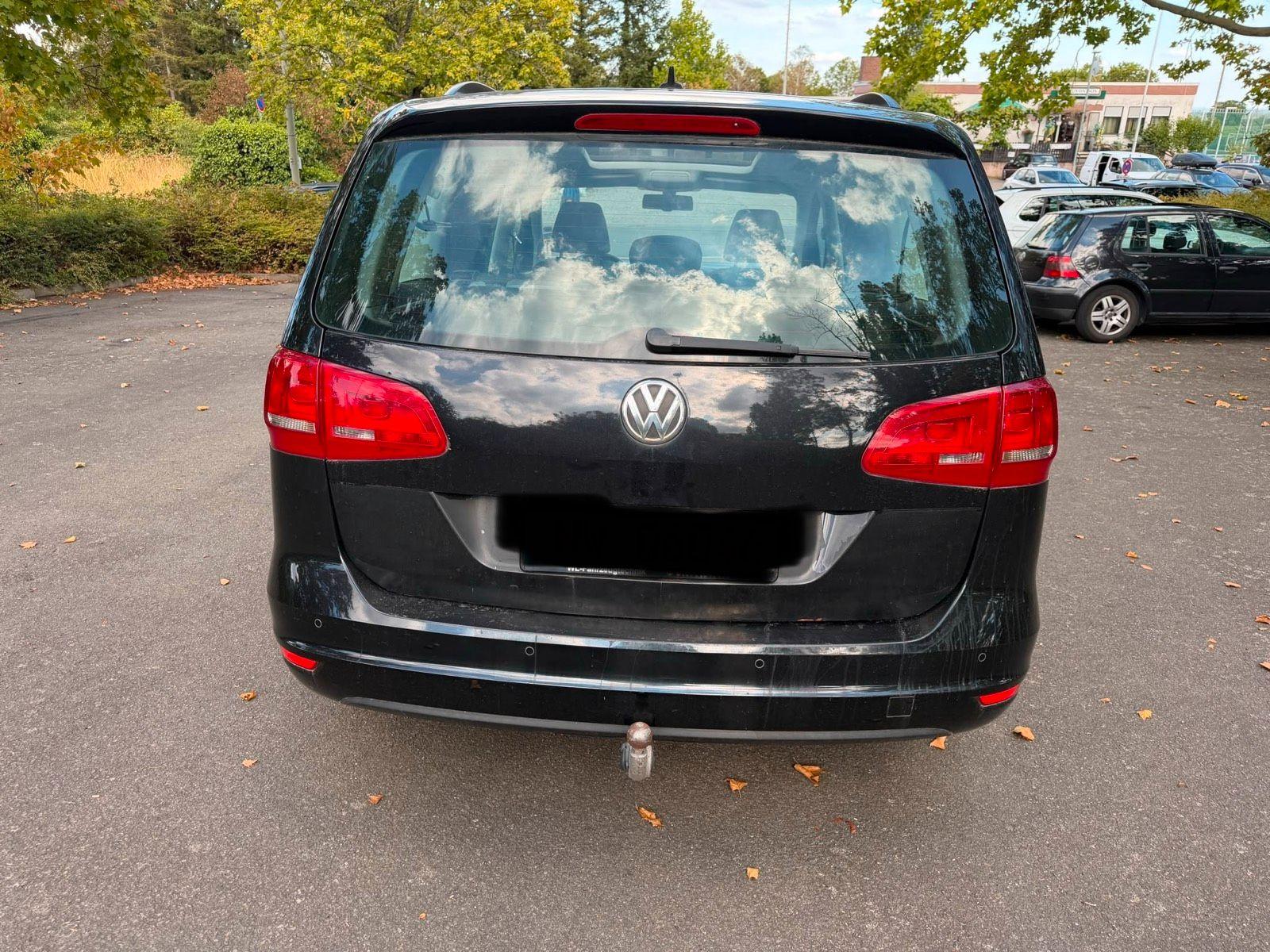Volkswagen Sharan 2010 — photo 8
