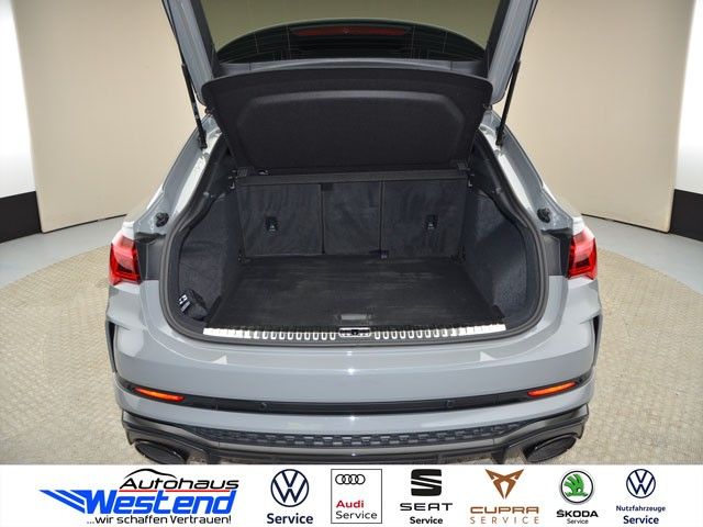 Fahrzeugabbildung Audi RSQ3 Sportback 2.5l TFSI 294kW qu. 280km/h Navi