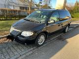 Chrysler Voyager Classic 2.8 CRD Autom.*el. Schiebetüren* - Chrysler Voyager aus 2008