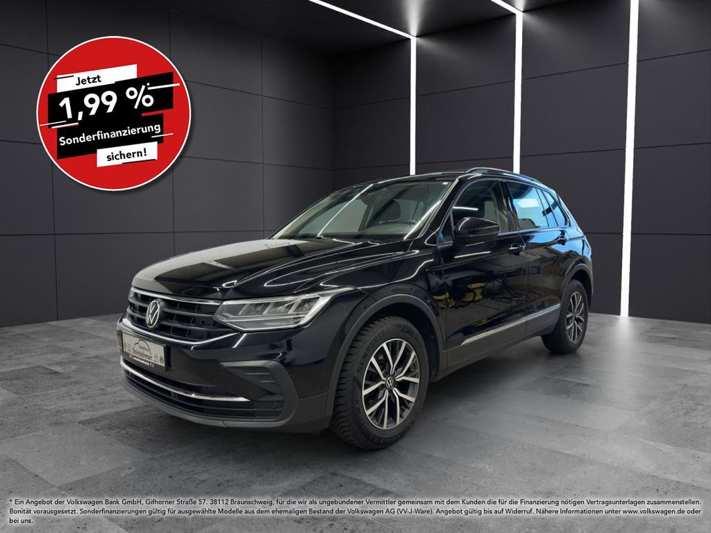 Tiguan Life 2.0TDI DSG LED NAV AHK ACC RearView