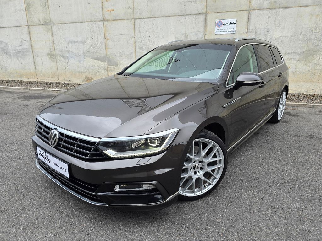 VW Passat Variant R-Line 2.0TDI 150PS DSG Pano DAB VW Passat Variant R-Line 2.0TDI 150PS DSG Pano DAB
