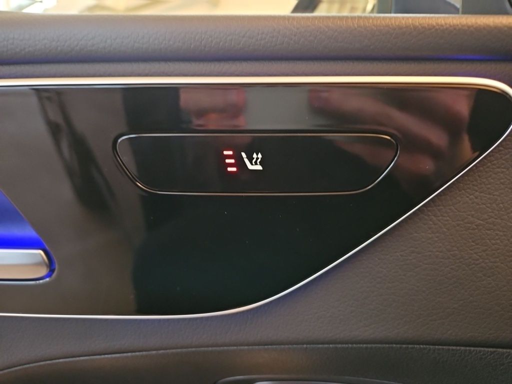 Fahrzeugabbildung Mercedes-Benz C 200 Avantg. ACC LED Navi Winterpaket 360° DAB