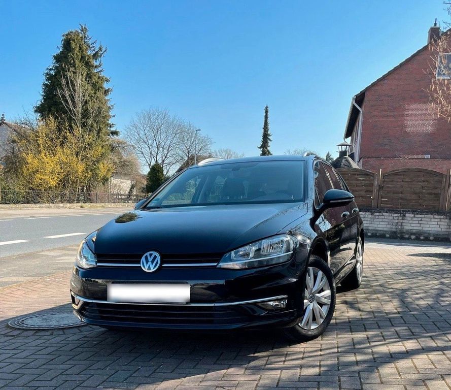 Image of Volkswagen Golf