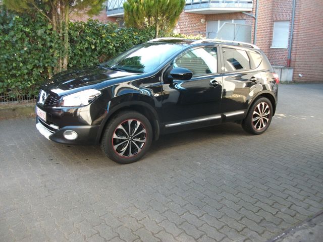 Nissan Qashqai 2.0 i,Pano Dach, AHK, Navi,18" Alu