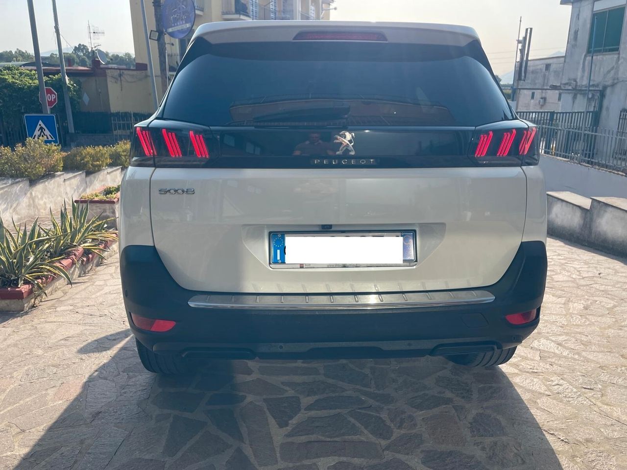 Peugeot 5008 BlueHDi 130 S&S Allure imagem 2