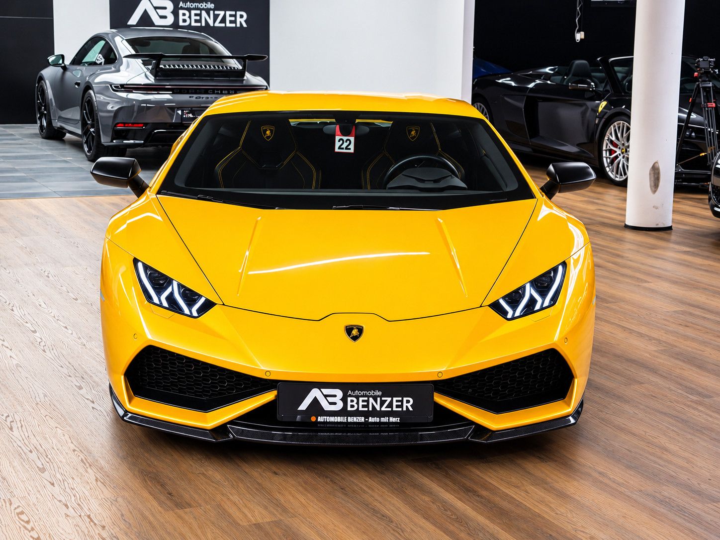 Fahrzeugabbildung Lamborghini Huracan Huracán /LIFT/KAMERA/CARBON/SCHALENSITZ/