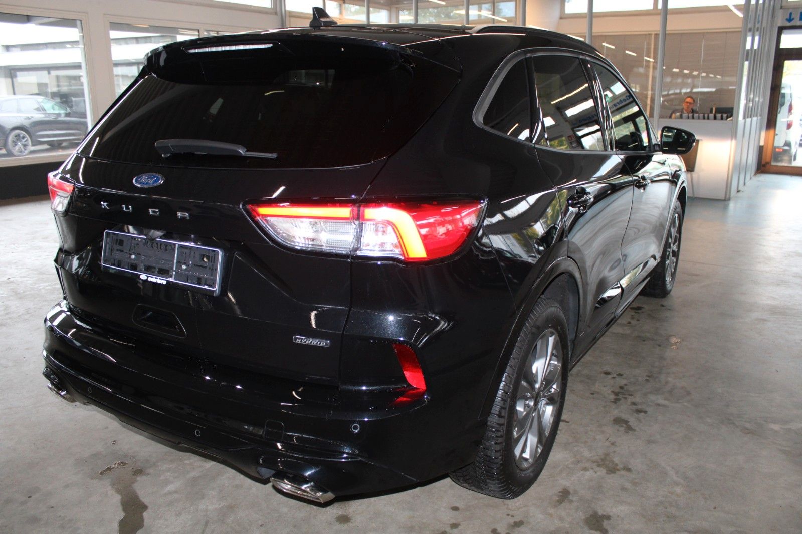 Fahrzeugabbildung Ford Kuga 2.5 PHEV ST-Line Aut. NAVI CAM WinterPaket