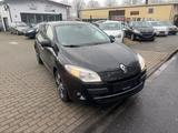 Renault Megane III Lim. 5-trg. BOSE Edition*Navi*PDC*SHZ - gebrauchte Renault Megane aus dem Jahr 2011