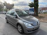 Mercedes-Benz B 200 Automatik LEDER/LAMELLENDACH - gebrauchte Mercedes-Benz B 200 aus dem Jahr 2007