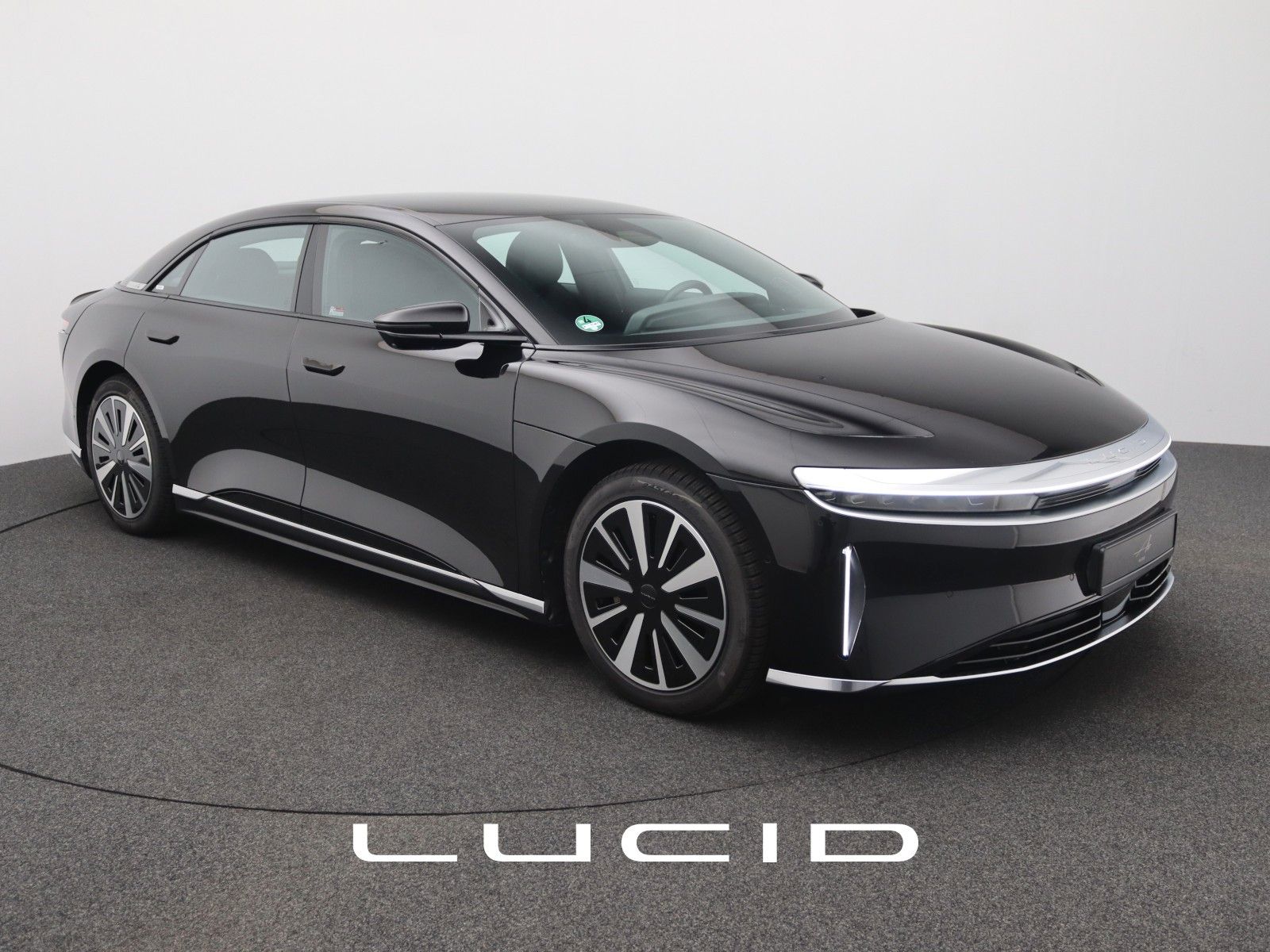 Lucid Air Pure AWD