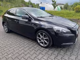 Volvo V40 Ocean Race-2,0T-Autom-Xenon-Kamera-1 Hand - Volvo: Race