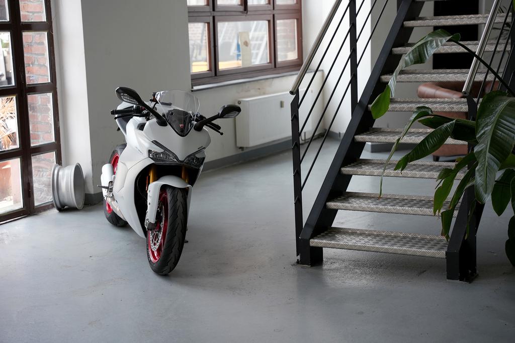 Ducati Supersport 937 950 S 