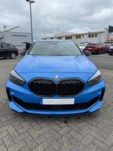 BMW M135i xDrive+HuD+Pano+ACC+Lhz+LED - blaue BMW M135