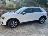 Audi Q3 35 TFSI S tronic - - Audi Q3 von privat