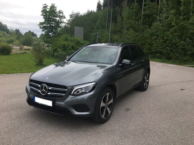 MERCEDES-BENZ GLC 350 e 4MATIC Autom. - AMG-Line
