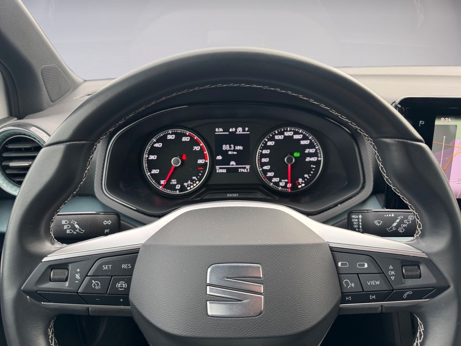 Fahrzeugabbildung SEAT Arona Xperience 1.0 TSI