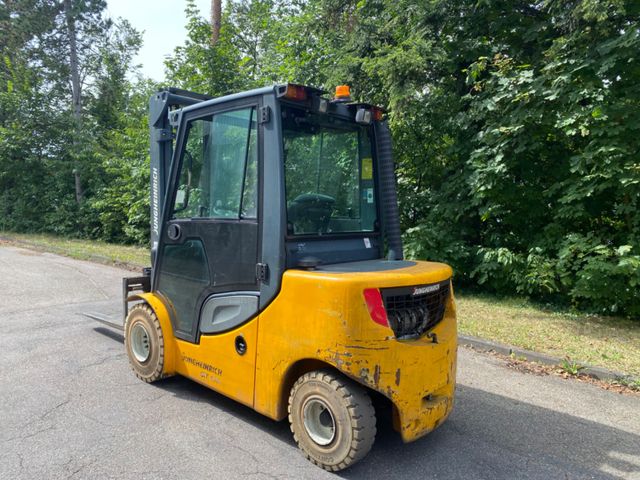 Jungheinrich DFG 435s 330 ZT