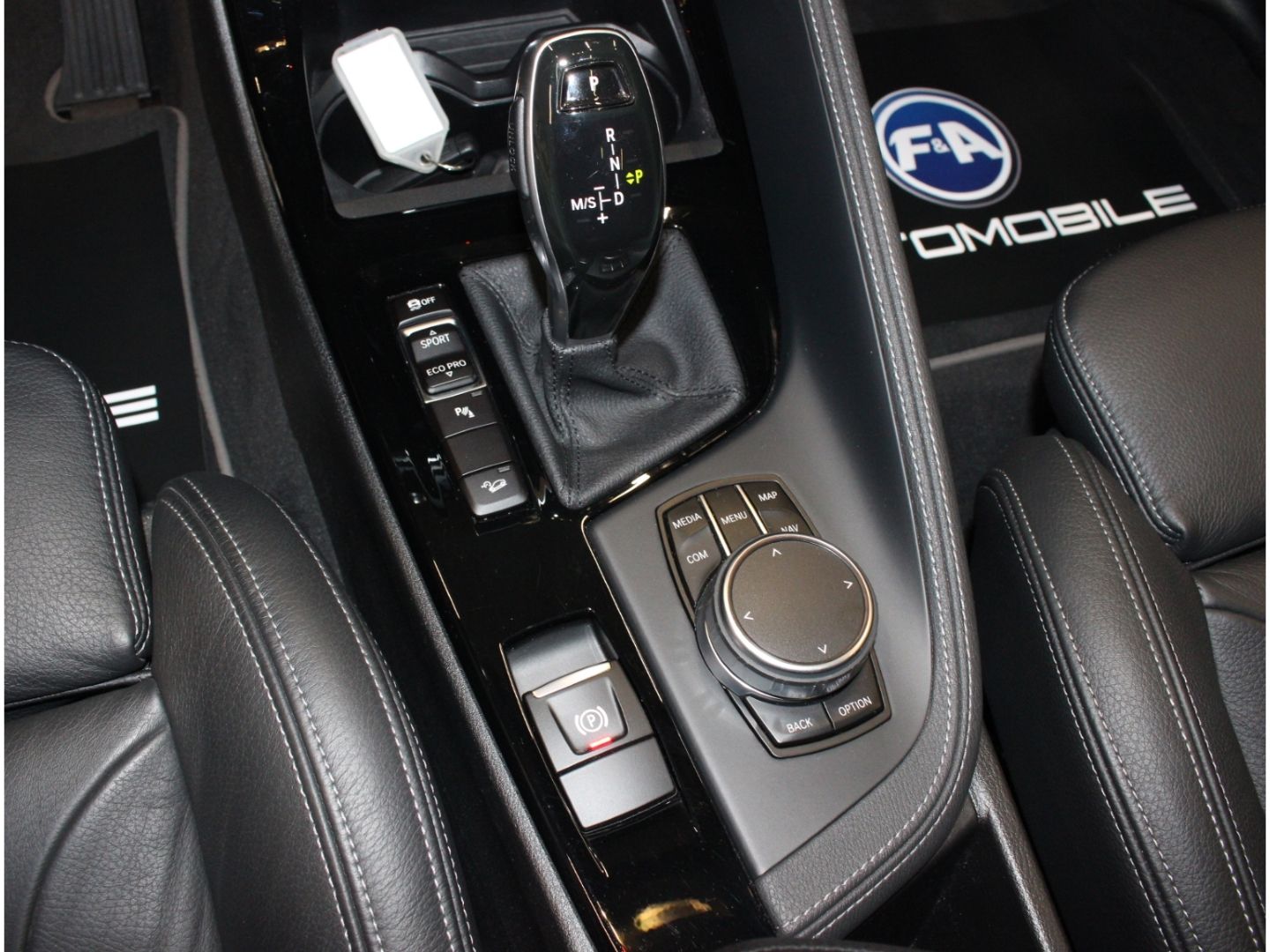 Fahrzeugabbildung BMW X2 xDrive 20 i M Sport X*1.Hand*Pano*HUD*Kamera