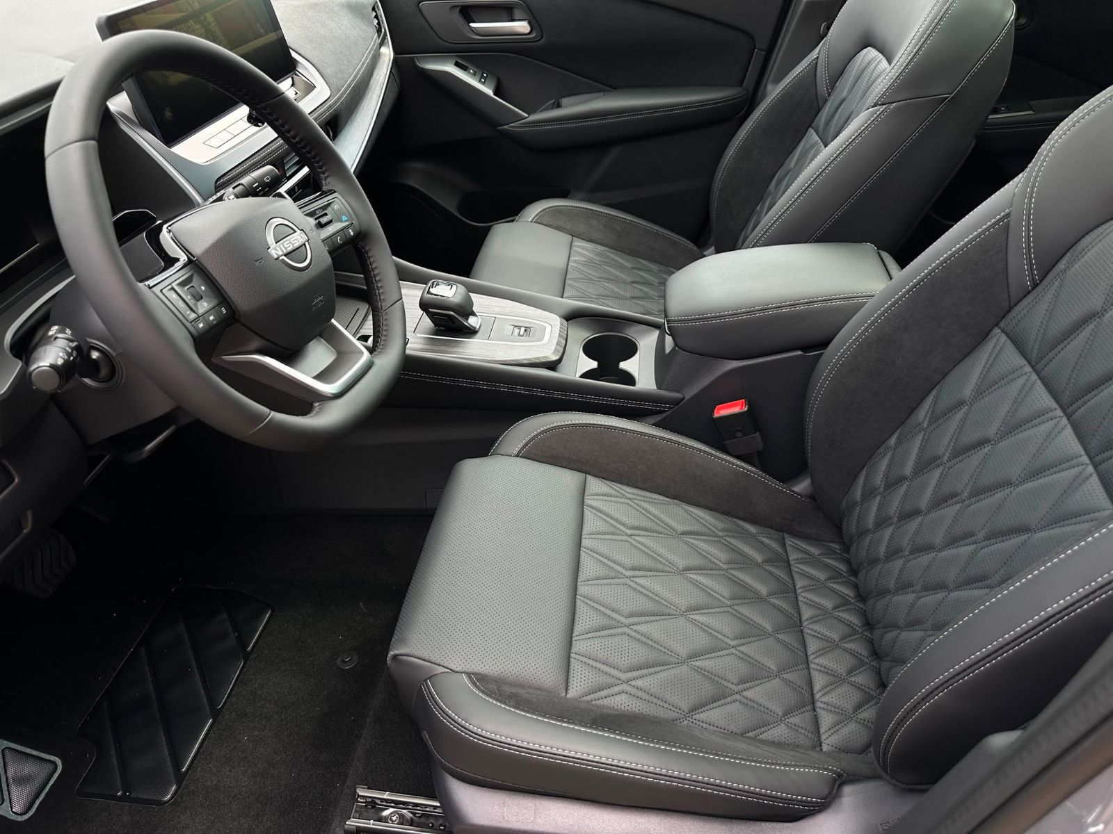 Nissan Qashqai 1.3 MHEV 158 CVT Tekna+ Tekna Plus imagem 2