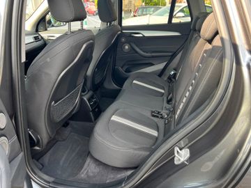 Fahrzeugabbildung BMW X1 xDrive 20 d Advantage PANO NAVI AUTOMATIK