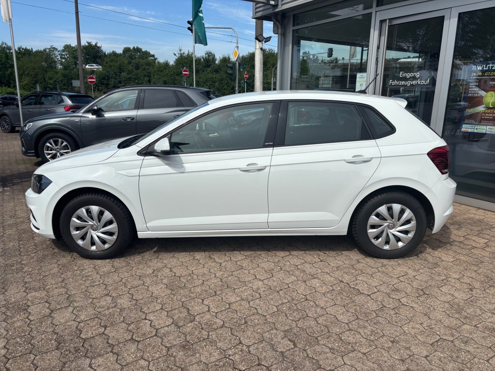 Fahrzeugabbildung Volkswagen Polo VI United SHZ LED