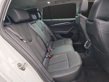 Skoda Octavia - 12