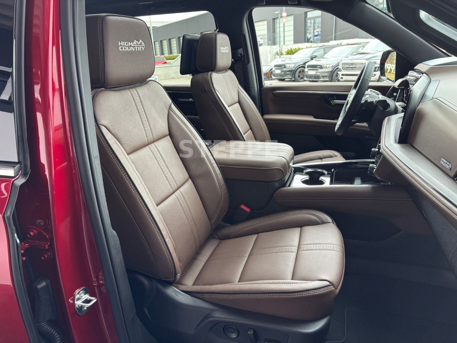 Chevrolet MY26 Suburban 6,2 High Country AHK  24" Luftfed.