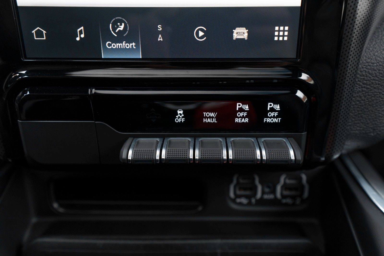 Fahrzeugabbildung Dodge RAM 5,7L Laramie CC 4X4 360° LED CARPLAY LPG AHK