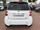Smart ForTwo coupe 62kW BRABUS AUTOMATIK PANORAMA NAVI - Smart: Weiß