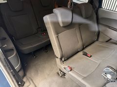 DACIA Lodgy Comfort/7 Sitzer/NAVI/CarPlay/AHK/46TKm