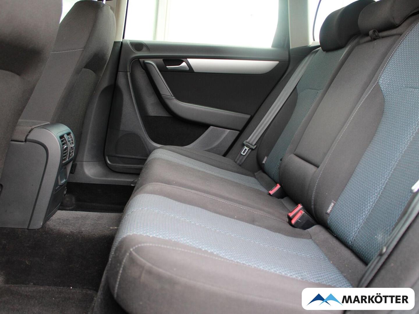 Volkswagen Passat 2014 — photo 15