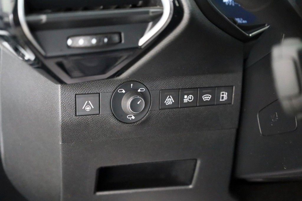 Fahrzeugabbildung DS Automobiles DS7 Crossback Leder,Navi,LED,PanDach,NightVision