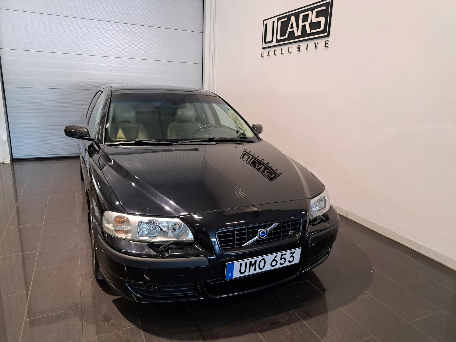 VOLVO S60 - R - 299 CV - BVA - TOIT OUVRANT