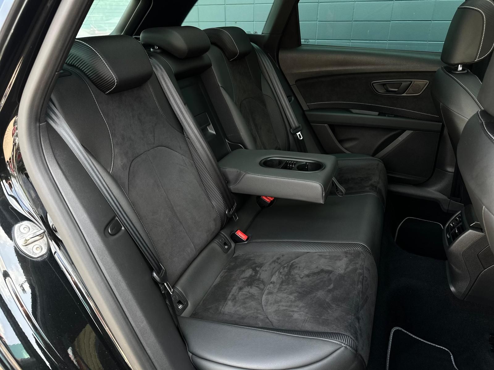 SEAT Leon ST 2.0TSI CUPRA 300 4DRIVE LED#PANO#ACC#SHZ - Image 17