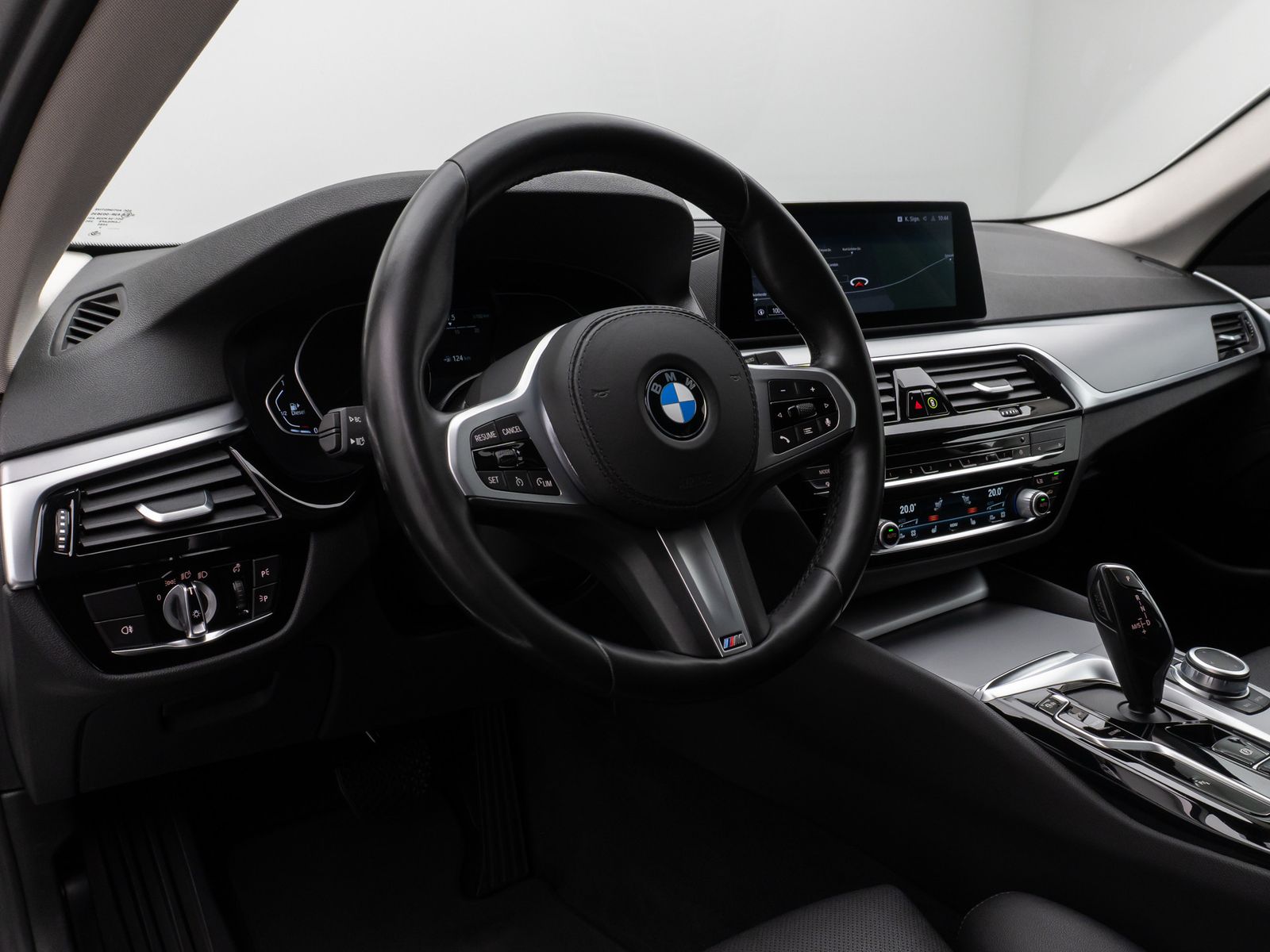 Fahrzeugabbildung BMW 520d Kamera DAB CockPitPlus Alarm Sport LED