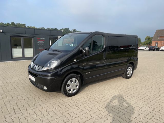 RENAULT Trafic Combi Passenger Black Edition AHK