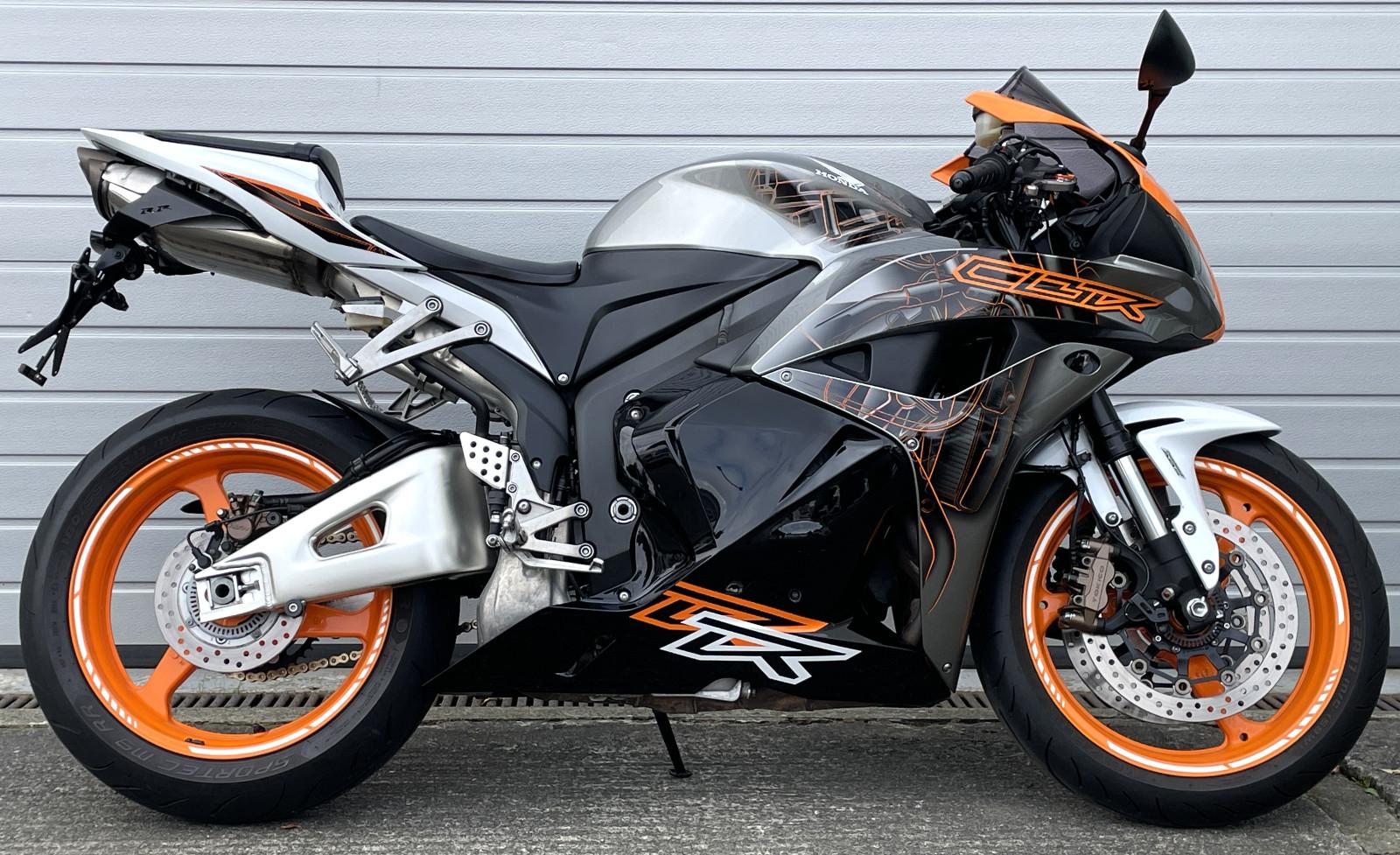 Honda CBR 600 RR ABS, PC 40, Scheckheft, Top Zustand
