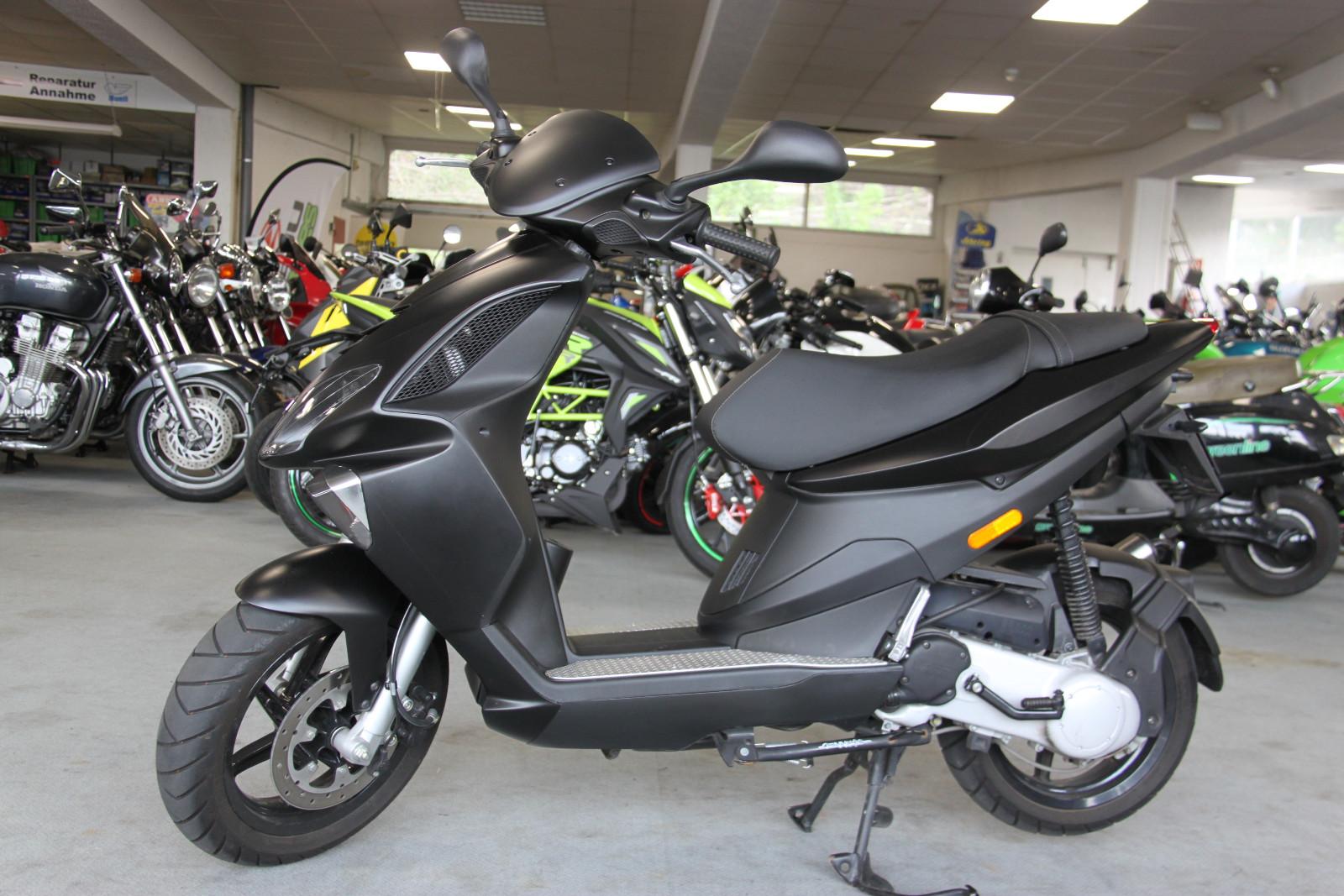 Piaggio NRG Power H2O 2-Takt 45km/h 50ccm erst 4.700km!
