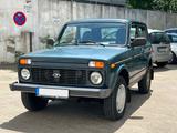 Lada Niva 1.7i 4x4 - - Lada Niva Gebrauchtwagen in Hamburg