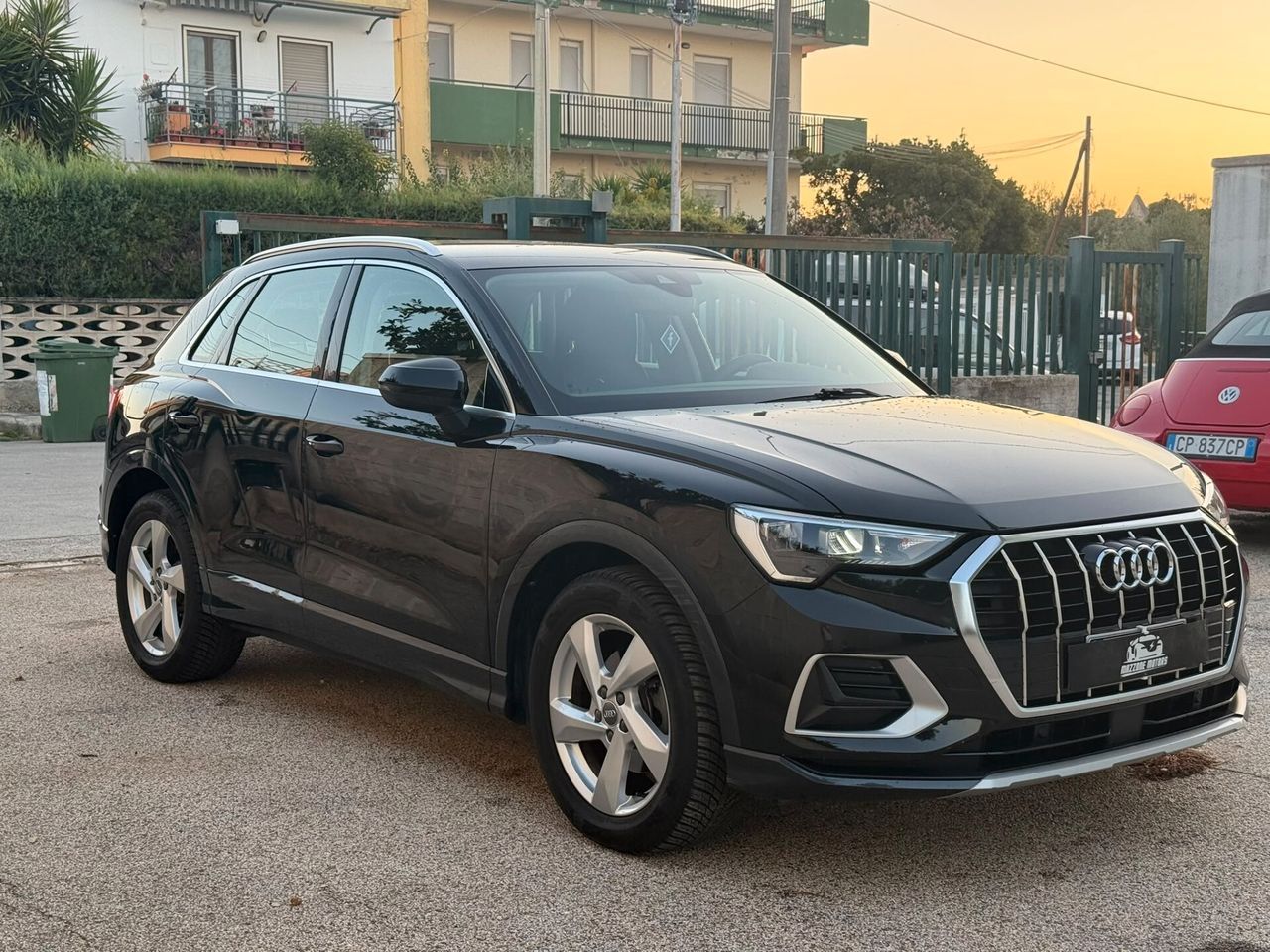 Audi Q3 S tronic Business imagem 3