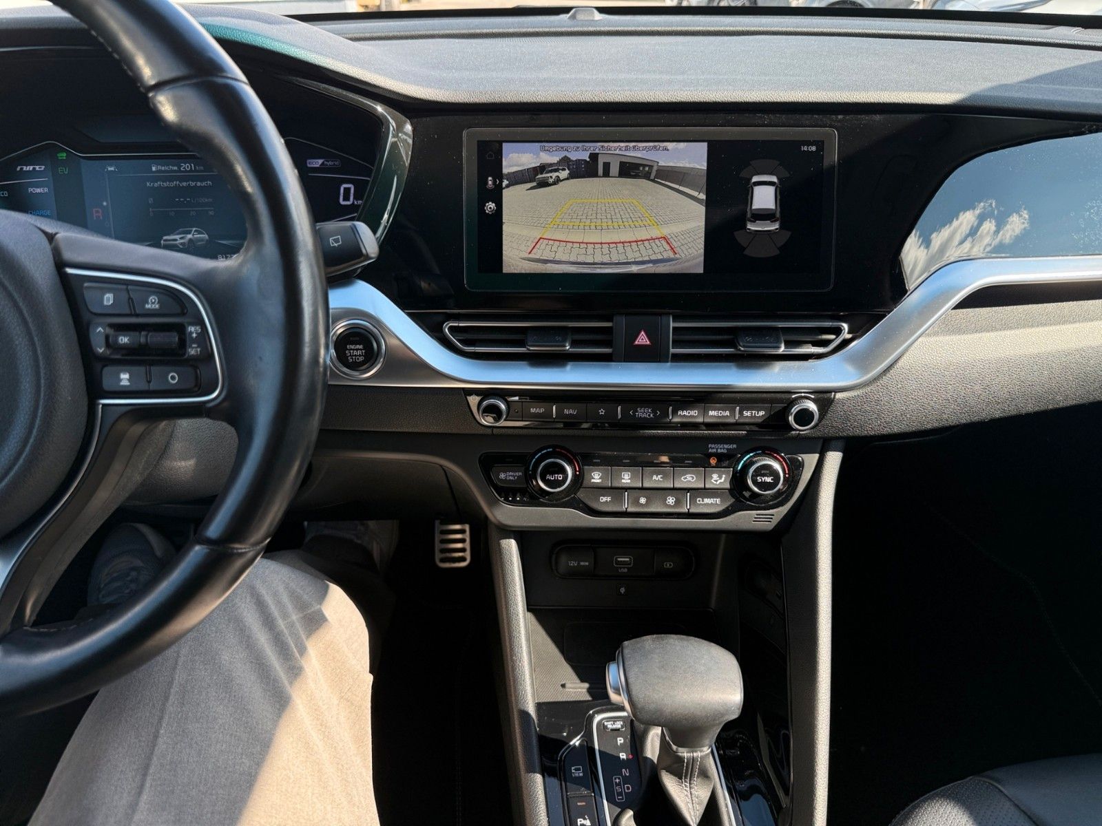 Fahrzeugabbildung Kia Niro 1.6 HEV Spirit Leder Glasdach