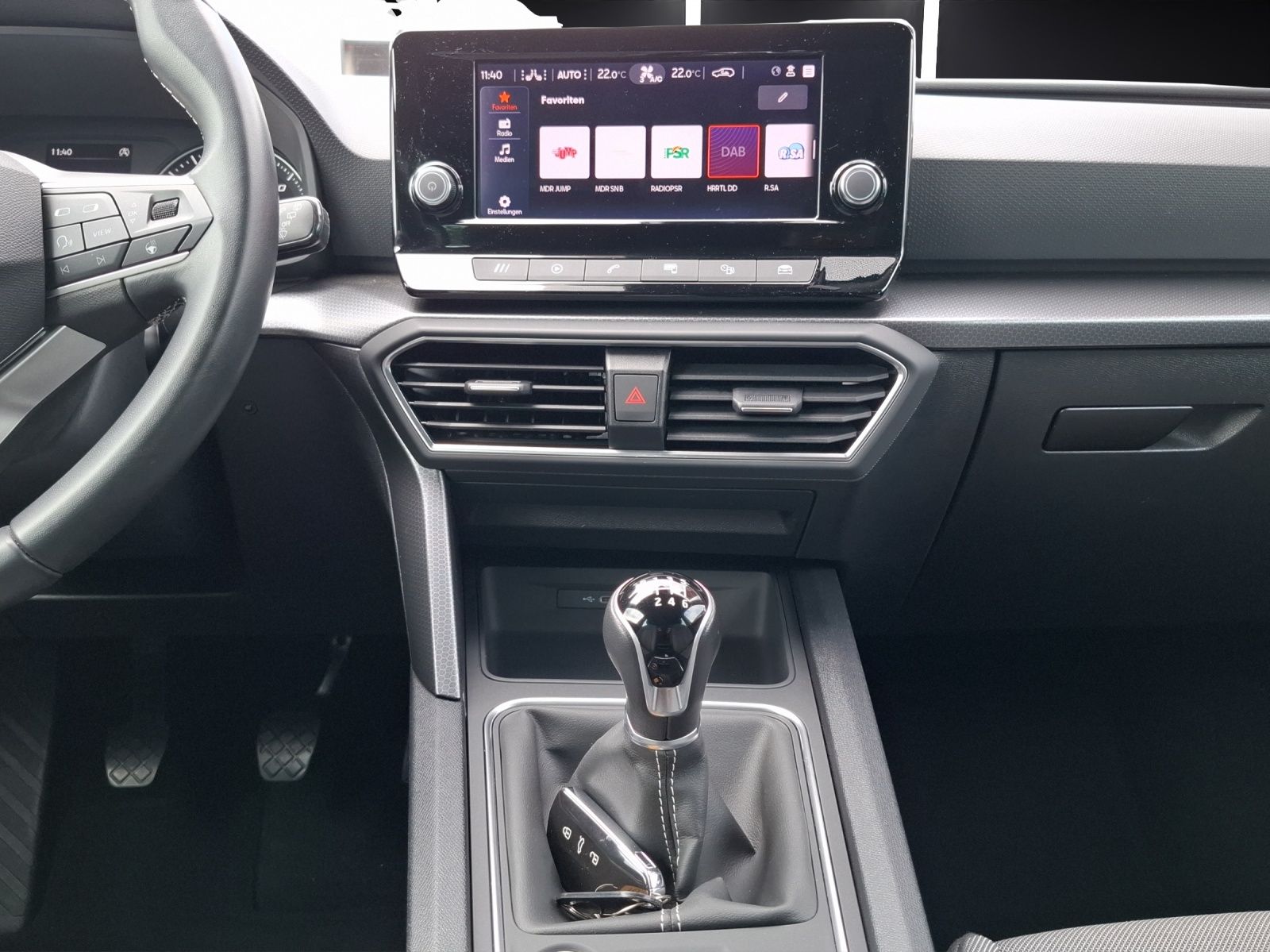 Fahrzeugabbildung SEAT Leon TSI Style LED CarPlay ACC RFK SH