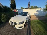 Mercedes-Benz C 400 4MATIC T AMG Line, AHK,SHZ,Pano,Standhzg - Mercedes-Benz C 400 von privat