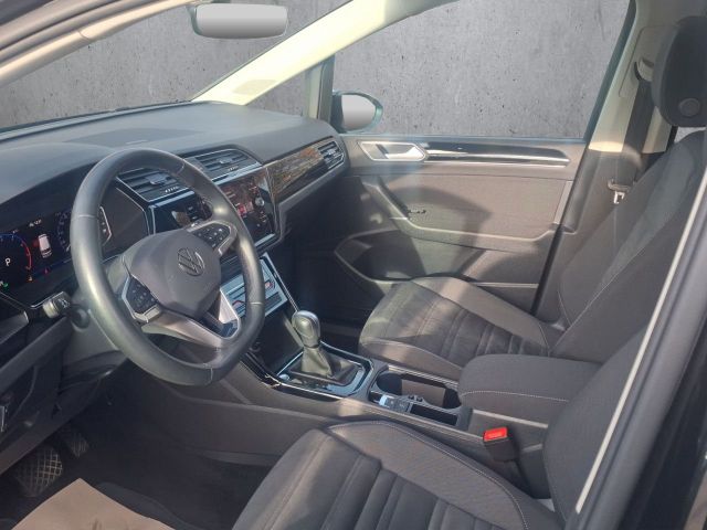 Touran Highline 1.5 TSI 7 Sitze - Navi LED Klima