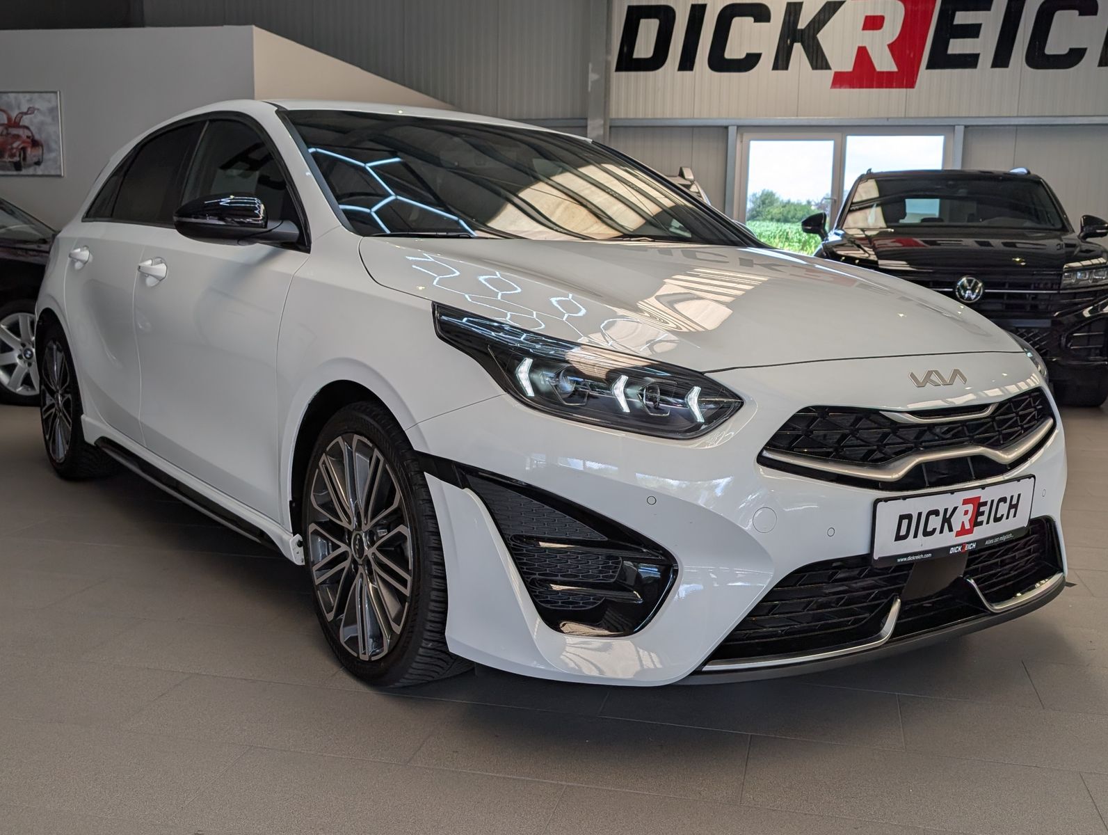 Fahrzeugabbildung Kia cee'd / Ceed GT Line LED JBL ACC KAM 7-JAHRE GAR