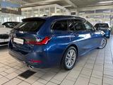 BMW 330 i A xDrive Touring 17''LM NaviHUD adLED Alar - BMW 330: 330i Xdrive